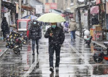 New Cold Wave: Blue Cold & Yellow Wind Alerts, Temps Drop 10°C+
