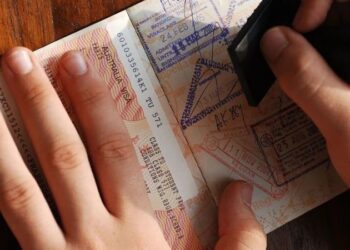 +1 Country starting visa waiver trial for some Chinese visitors