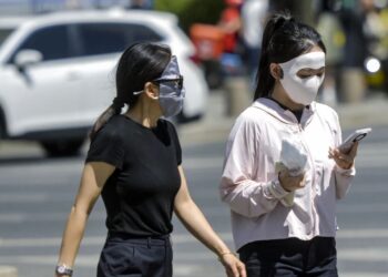 China Experiences Widespread Extreme Heatwave, Breaking Temperature Records