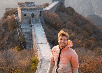 “Mum, I made it”, Frenchman Cycles 18,000km → China’s Great Wall