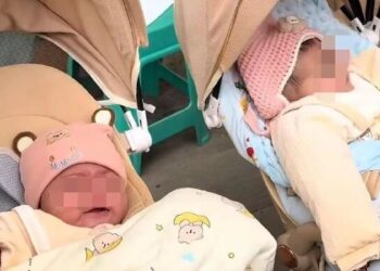 Foreign Couple Leaves Babies to Security Guard, Keeps Travelling